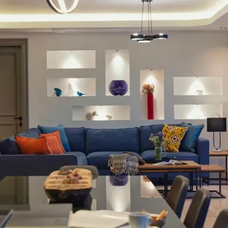 5 Bedroom Luxury וילה *