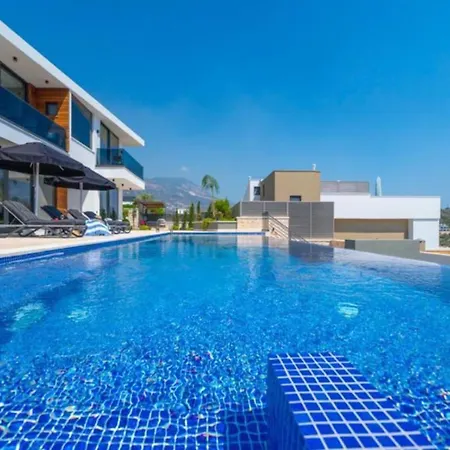 Kalkan 5 Bedroom Villa - 2041 וילה