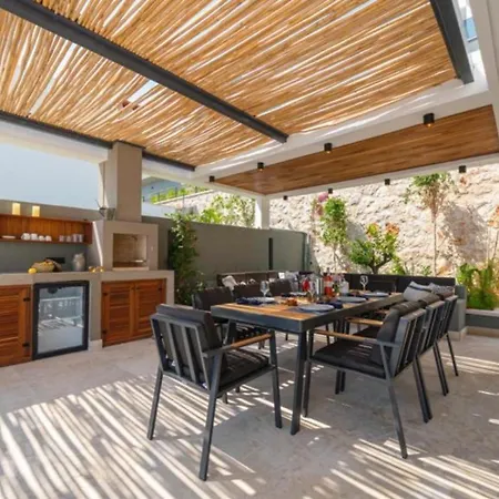 Kalkan 5 Bedroom Villa - 2041 קלקן