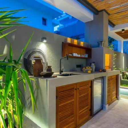 Kalkan 5 Bedroom Villa - 2041 וילה *