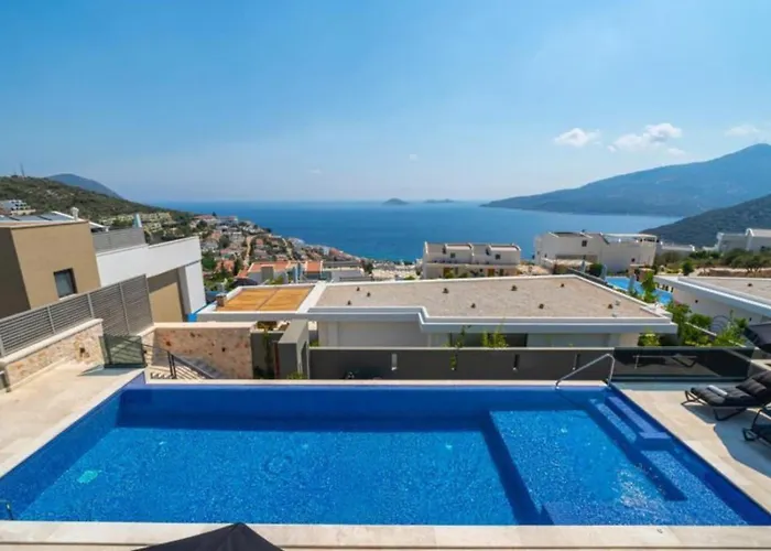 Villa 5 Bedroom - 2041