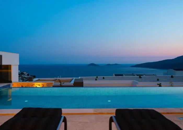 Villa 5 Bedroom - 2041